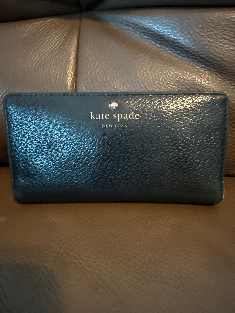 Kate Spade New York Black Pebbled Leather Bifold Wallet Cream Interior